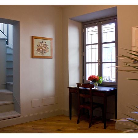 Isola Bella Apartments - Via Della Posta สเตรซา ภายนอก รูปภาพ