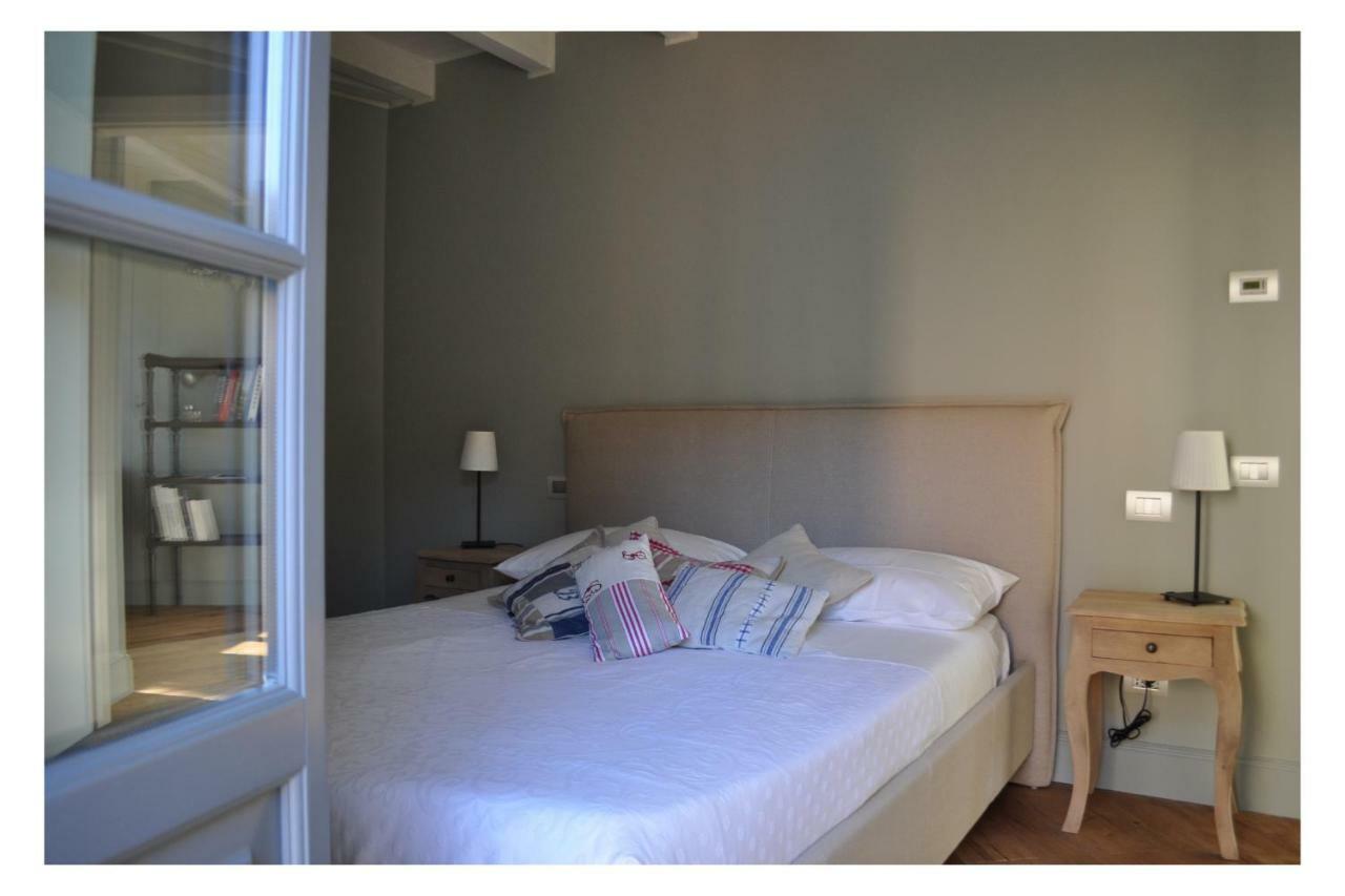 Isola Bella Apartments - Via Della Posta สเตรซา ภายนอก รูปภาพ