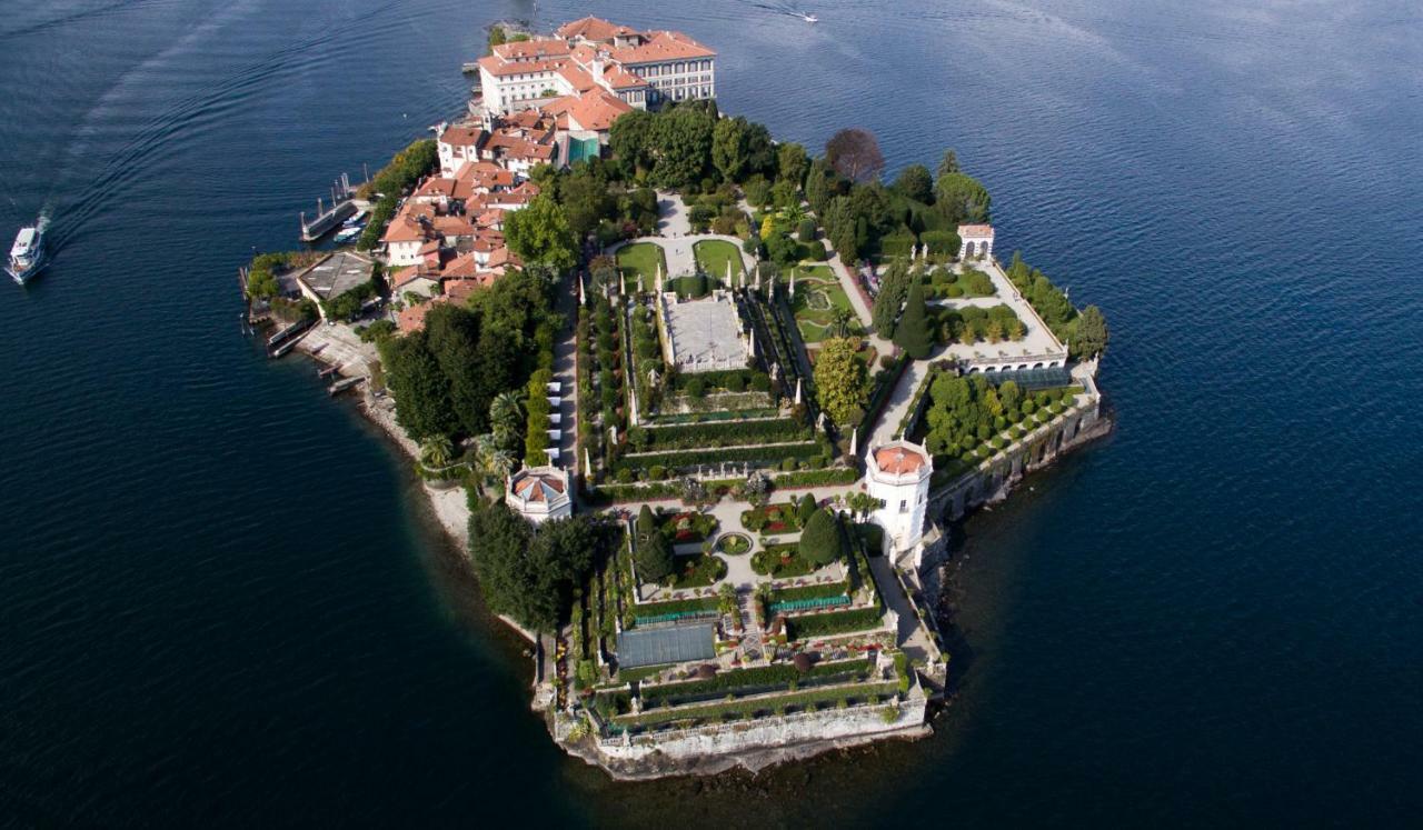Isola Bella Apartments - Via Della Posta สเตรซา ภายนอก รูปภาพ